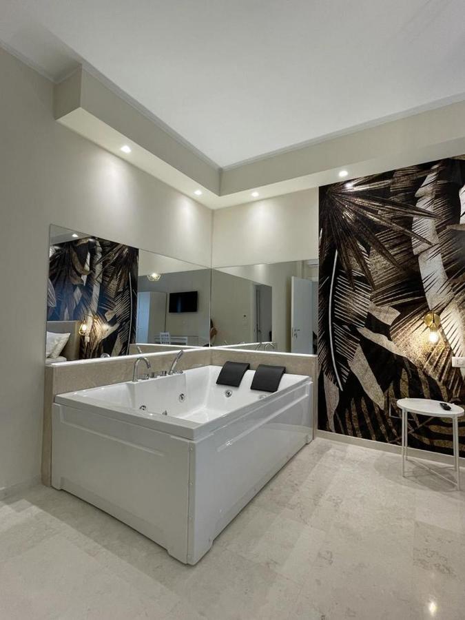Suite 55 In Centro Trani Exteriér fotografie
